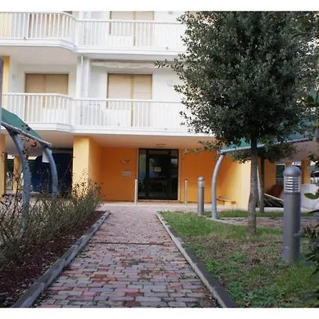 Apartment Grazioso Trilocale Nice Apt Only 100mt From Beach *