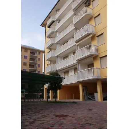 Grazioso Trilocale Nice Apt Only 100mt From Beach Apartment Bibione
